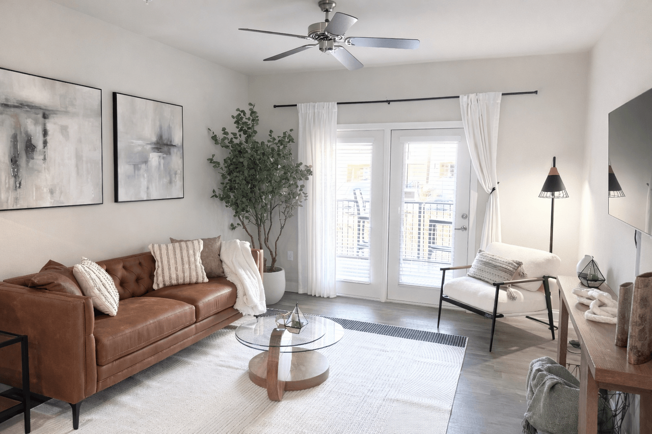 POINTE AT GREENVILLE APARTMENTS - Photo 2 of 41