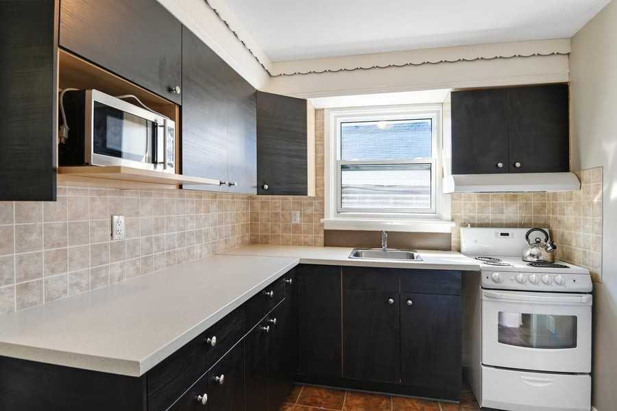 309 Parkdale Ave - Photo 4 of 13