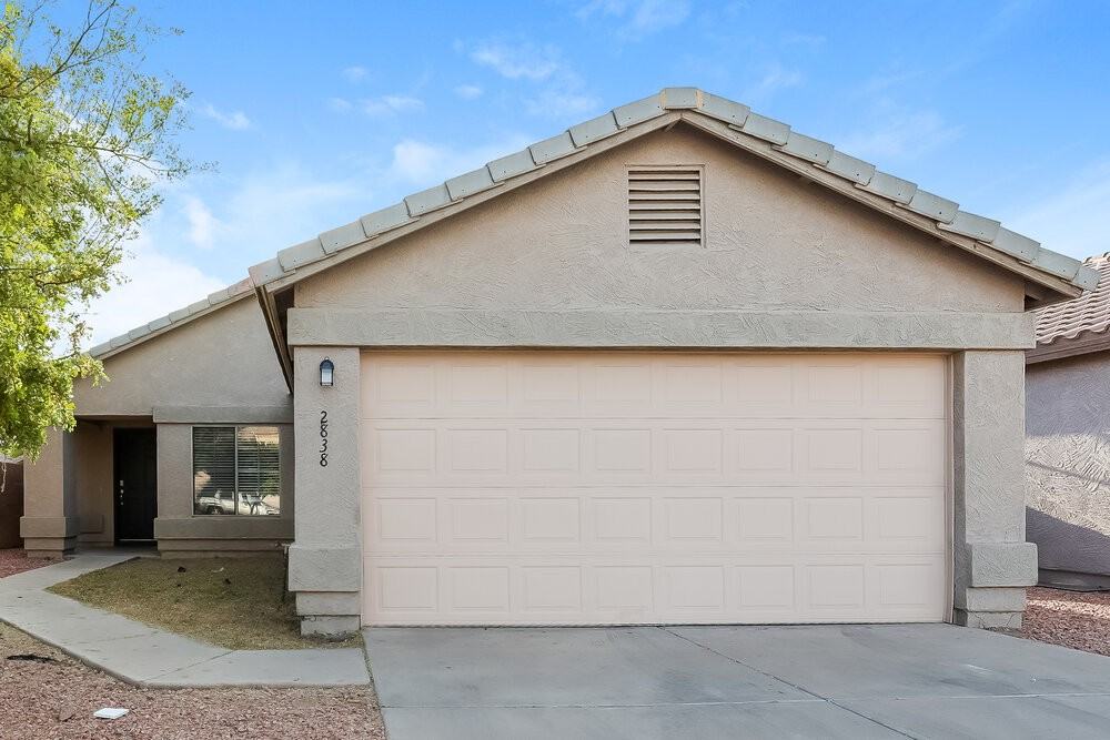 2838 S 64th Dr - Photo 3 of 16