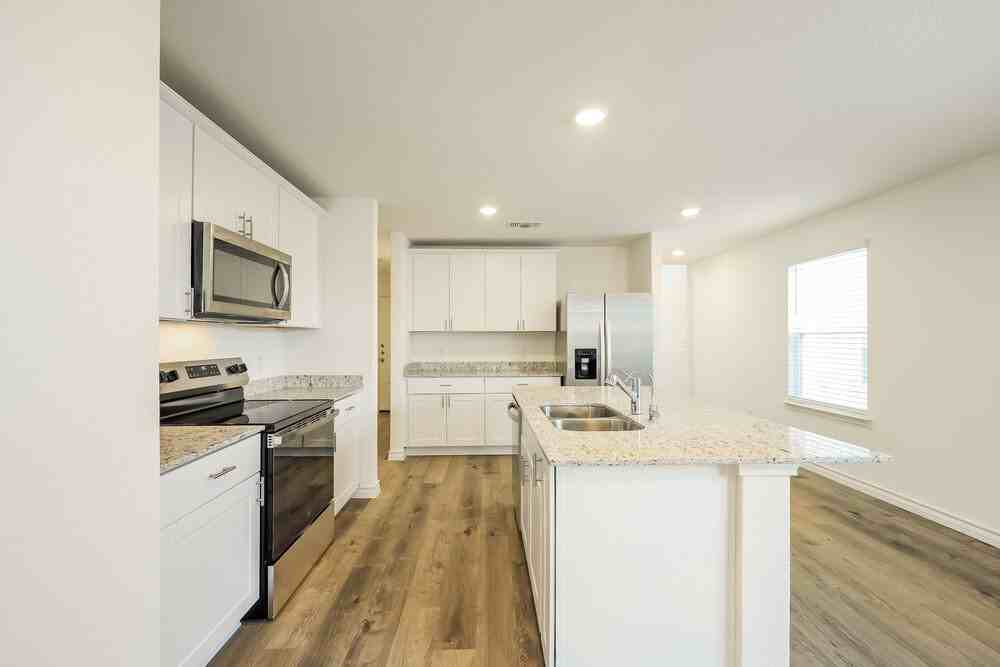 10219 Monte Carmel Pl - Photo 7 of 17