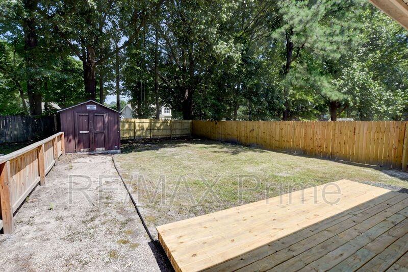 1306 Linden Ave #B - Photo 7 of 38