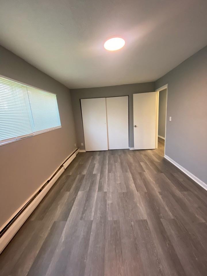 3382 McHenry Avenue - Photo 7 of 34