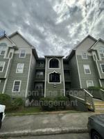 featured image of 942 Stewarts Creek Dr #8