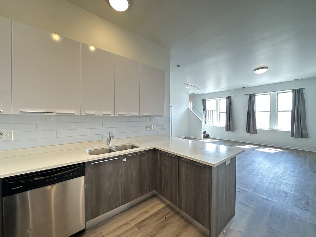 2700 W North Ave #207 - Photo 6 of 21