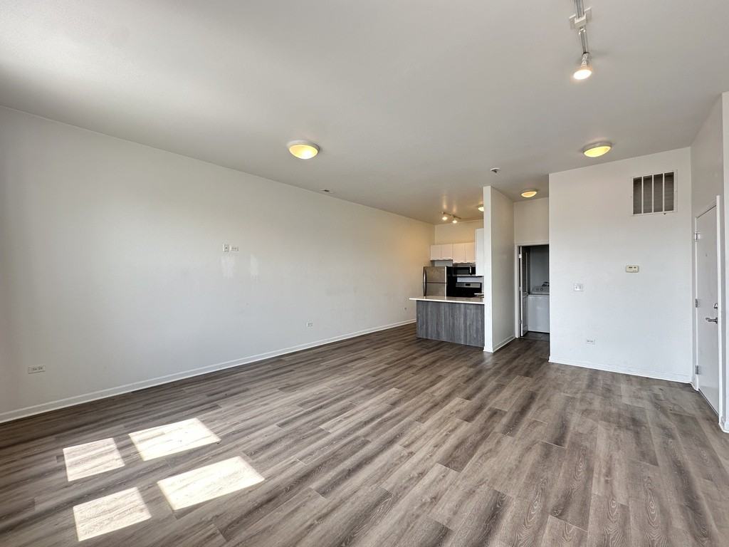 2700 W North Ave #207 - Photo 7 of 21