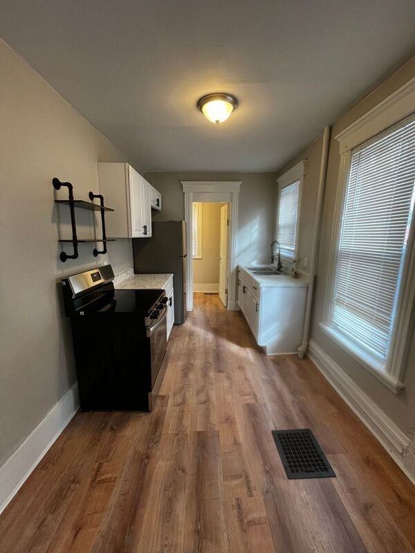 14 Beechwood St - Photo 6 of 6