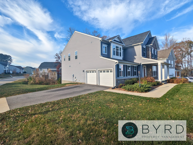 15700 Cambria Cove Blvd - Photo 3 of 44