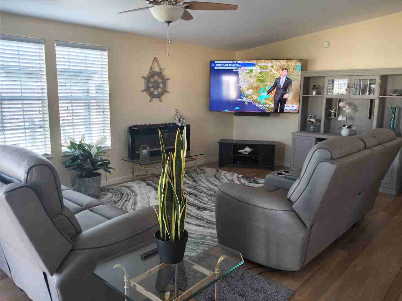 31 Emden Circle - Photo 2 of 6