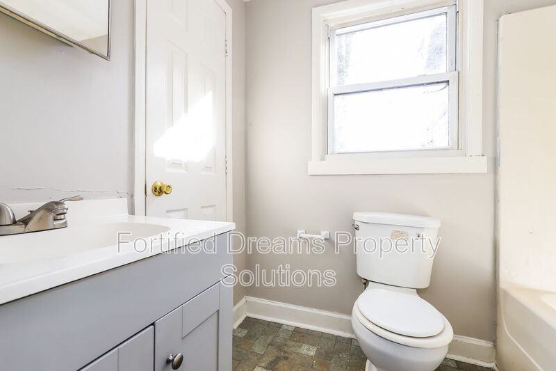 3614 Yale Ave - Photo 6 of 21