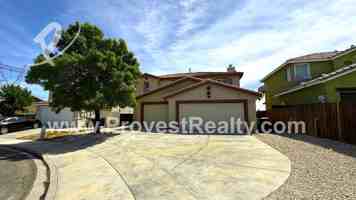 featured image of 15015 Kitfox Ln