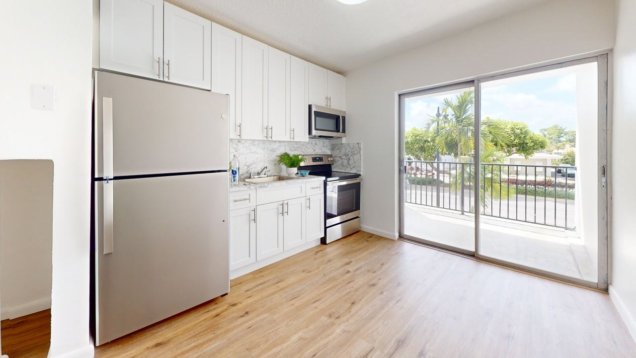 2461 Coral Way - Photo 2 of 10