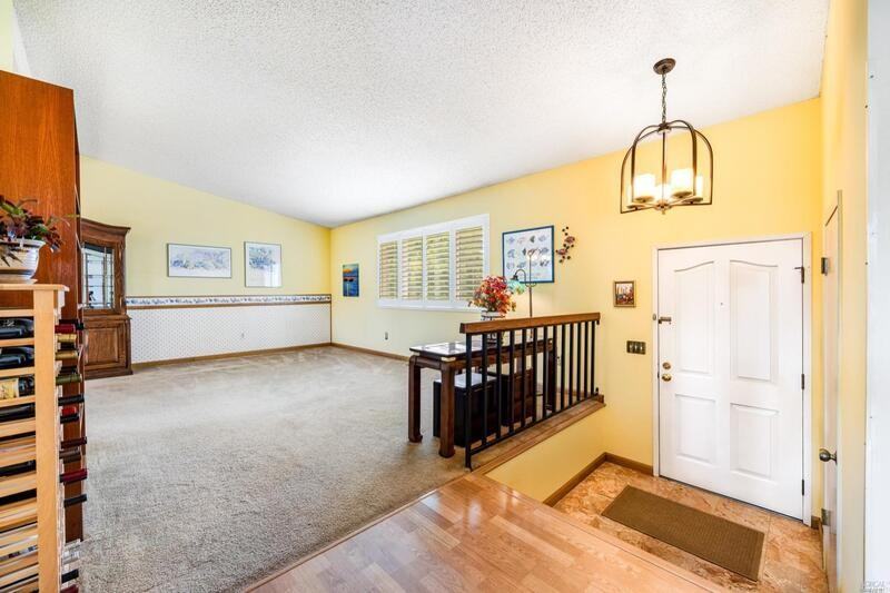 1521 Genesis Ct - Photo 5 of 26