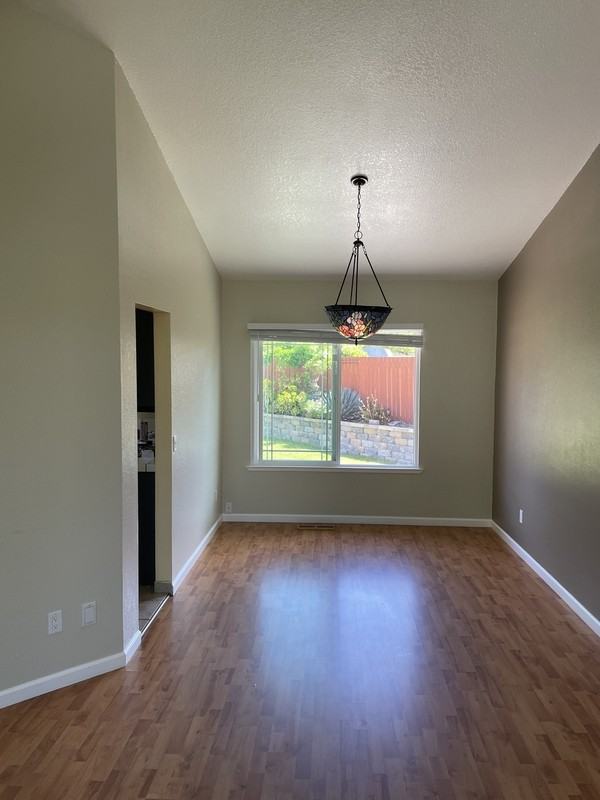 7309 Roxanne Ln - Photo 7 of 28