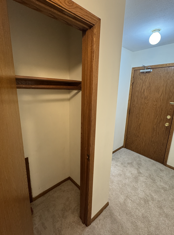 3308 East 38th Street - Photo 7 of 12
