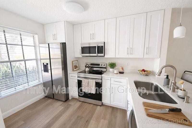 2844 Westmoreland Ct - Photo 4 of 11