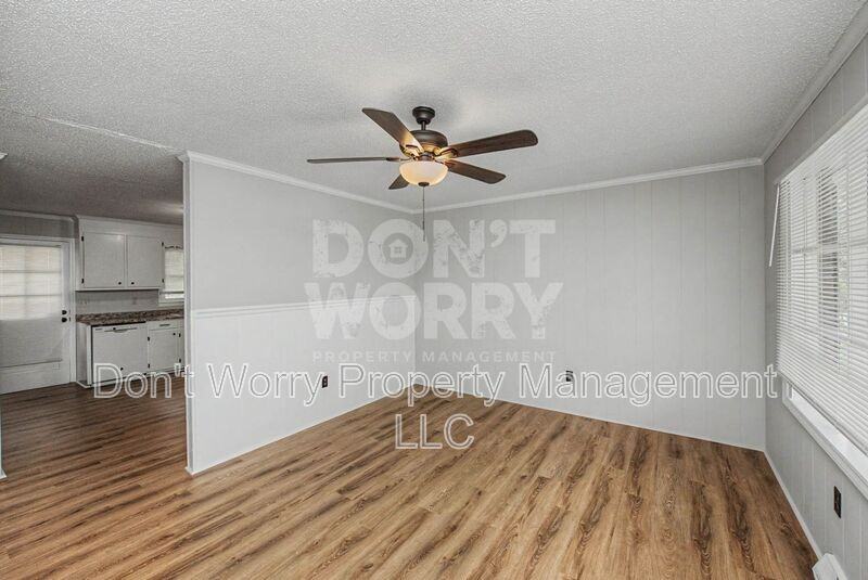 201 Pinecrest Dr - Photo 3 of 9