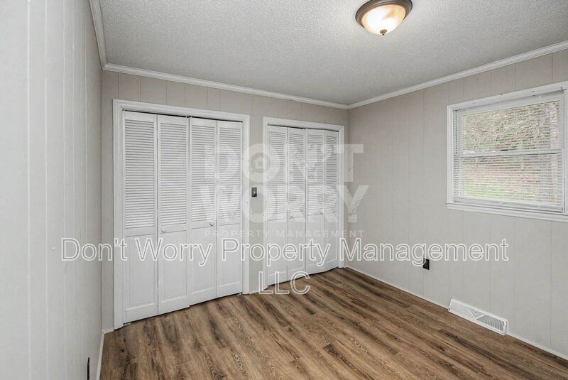 201 Pinecrest Dr - Photo 7 of 9