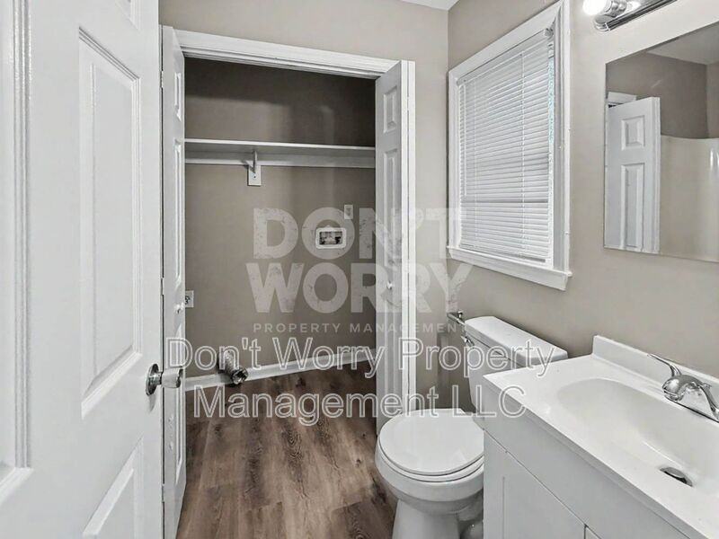 615 Dumaine St #G - Photo 4 of 8