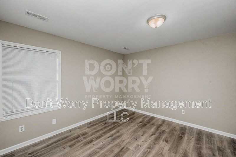 615 Dumaine St #G - Photo 6 of 8