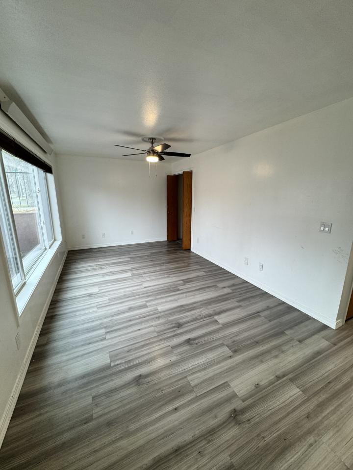 45 Burlington Ave - Photo 3 of 10