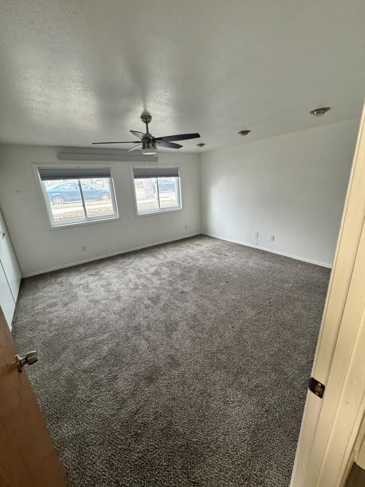 45 Burlington Ave - Photo 6 of 10