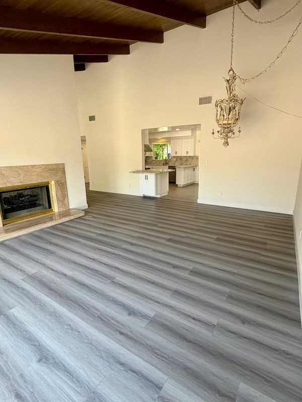 5301 Dubois Ave - Photo 3 of 22