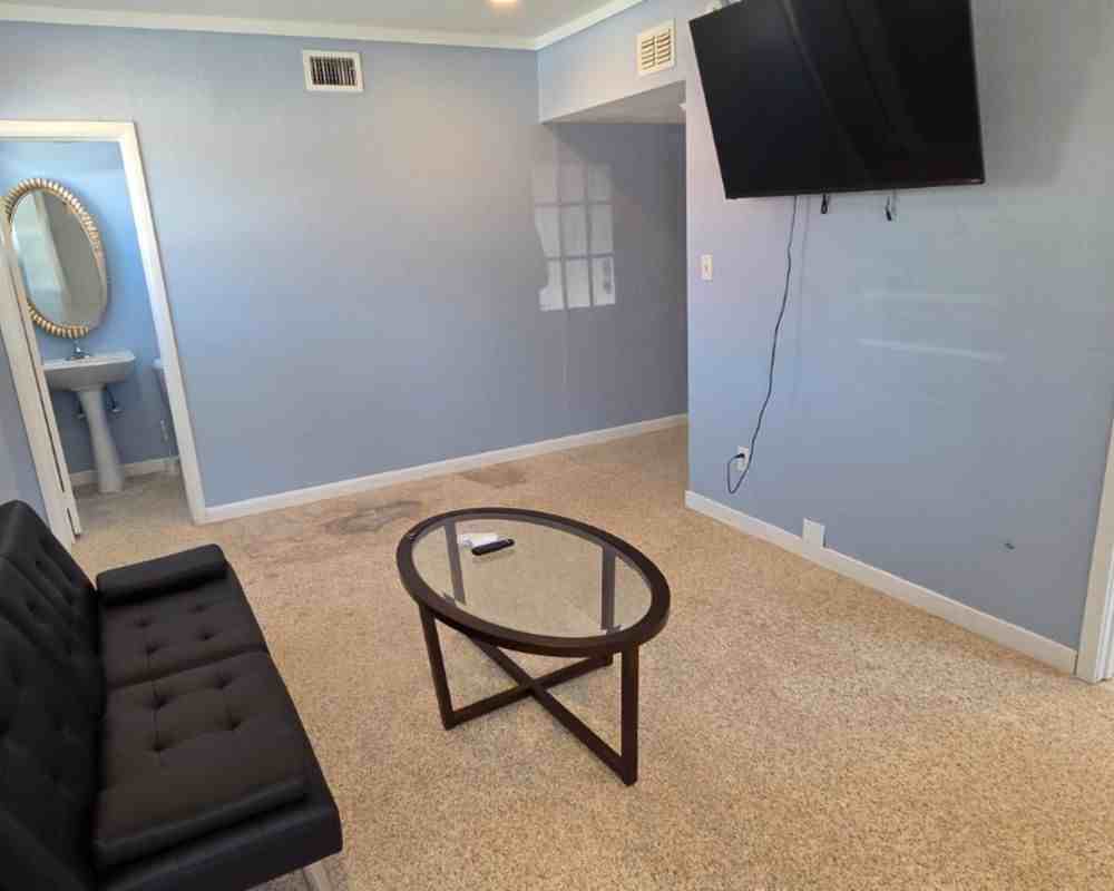 921 Ridgewood Ave ##A - Photo 3 of 12