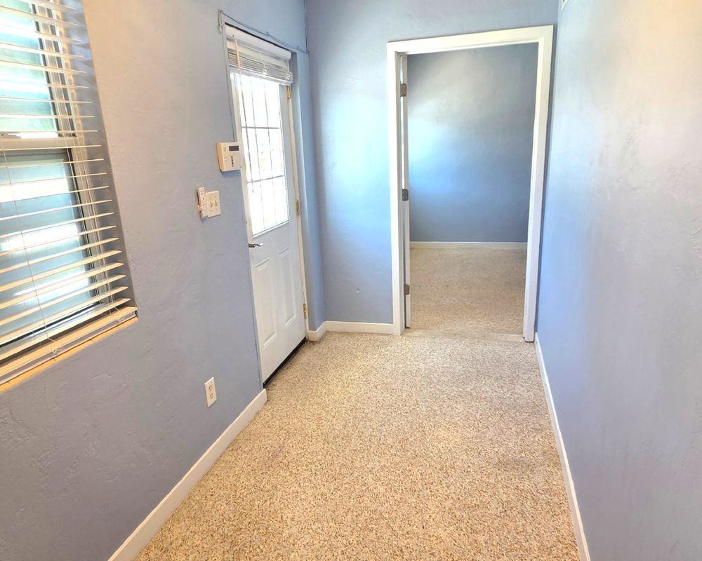 921 Ridgewood Ave ##A - Photo 4 of 12