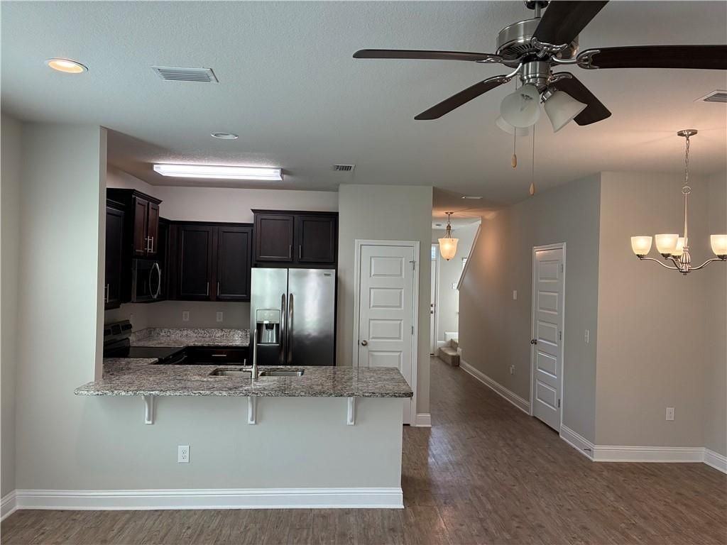 6720 Spaniel Dr - Photo 3 of 17