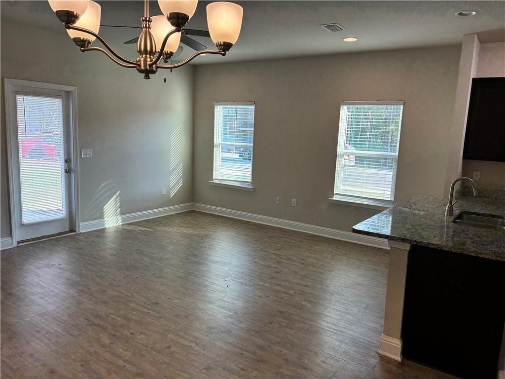 6720 Spaniel Dr - Photo 4 of 17