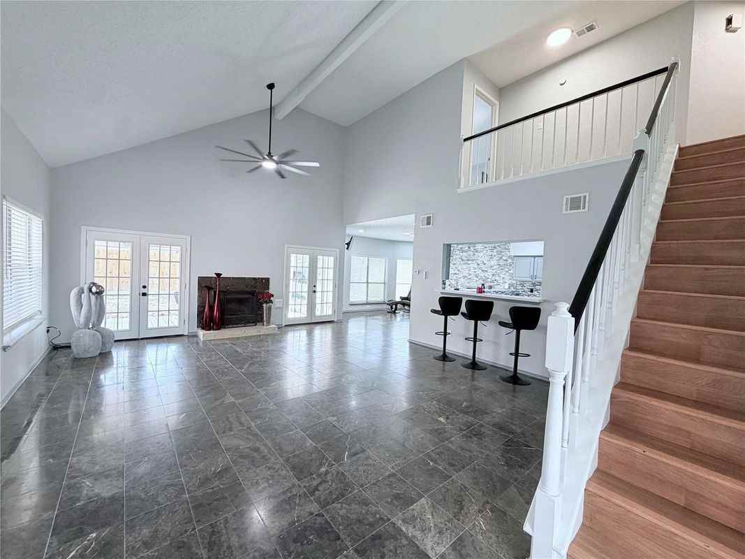 7015 Puerta Vista Ln - Photo 2 of 13