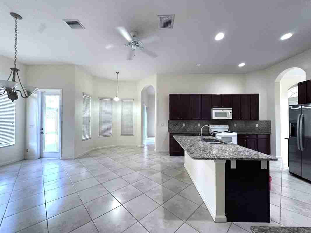 6025 Nw Wolverine Rd - Photo 4 of 20