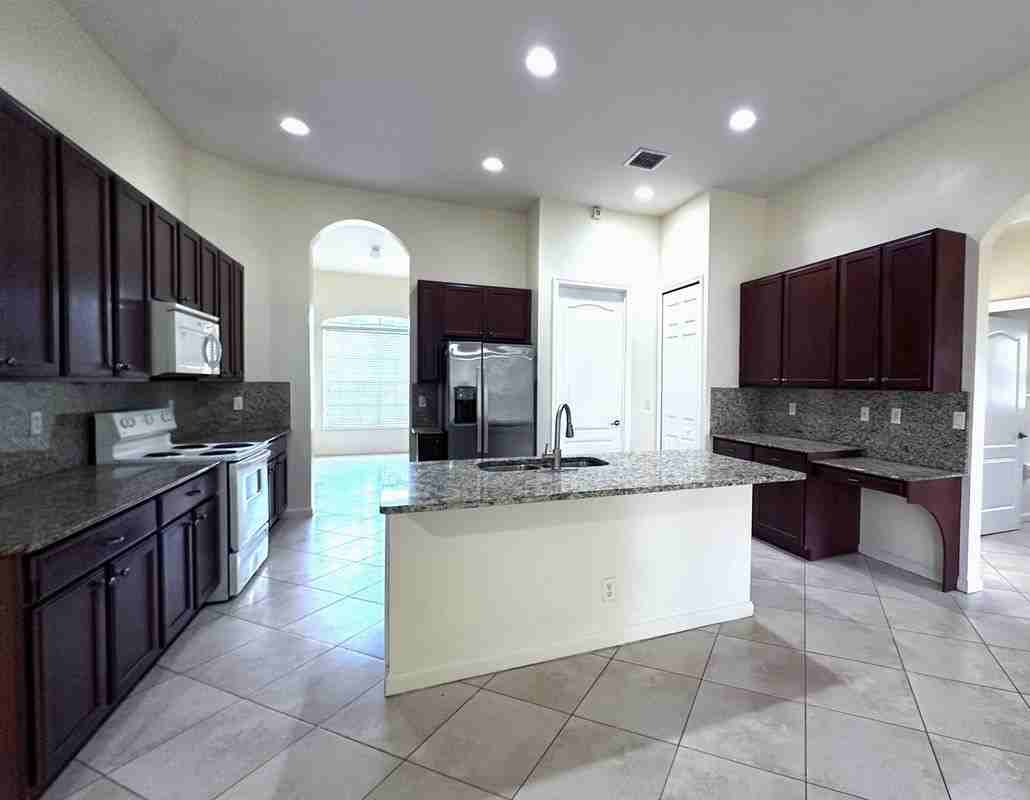 6025 Nw Wolverine Rd - Photo 5 of 20