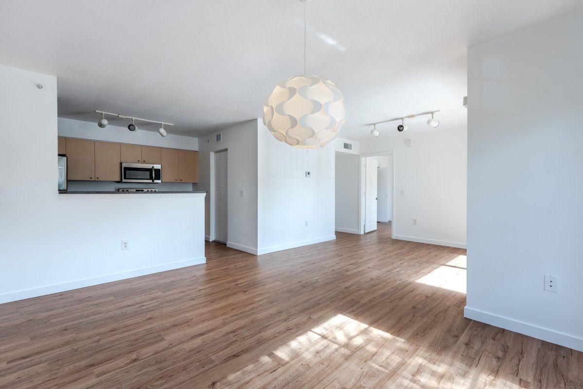 4171 San Marino Blvd ##205 - Photo 2 of 10