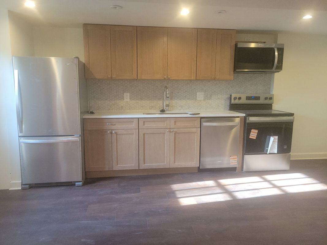 14004 Zeigler Way - Photo 2 of 11