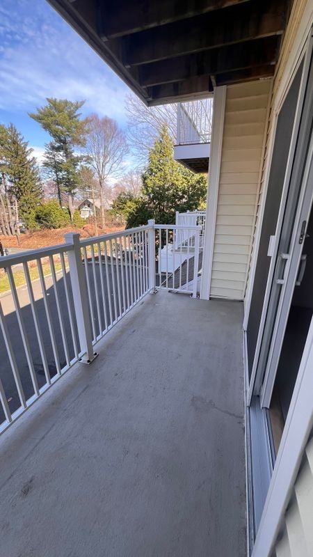 26 Schoolhouse Dr ##204 - Photo 5 of 39