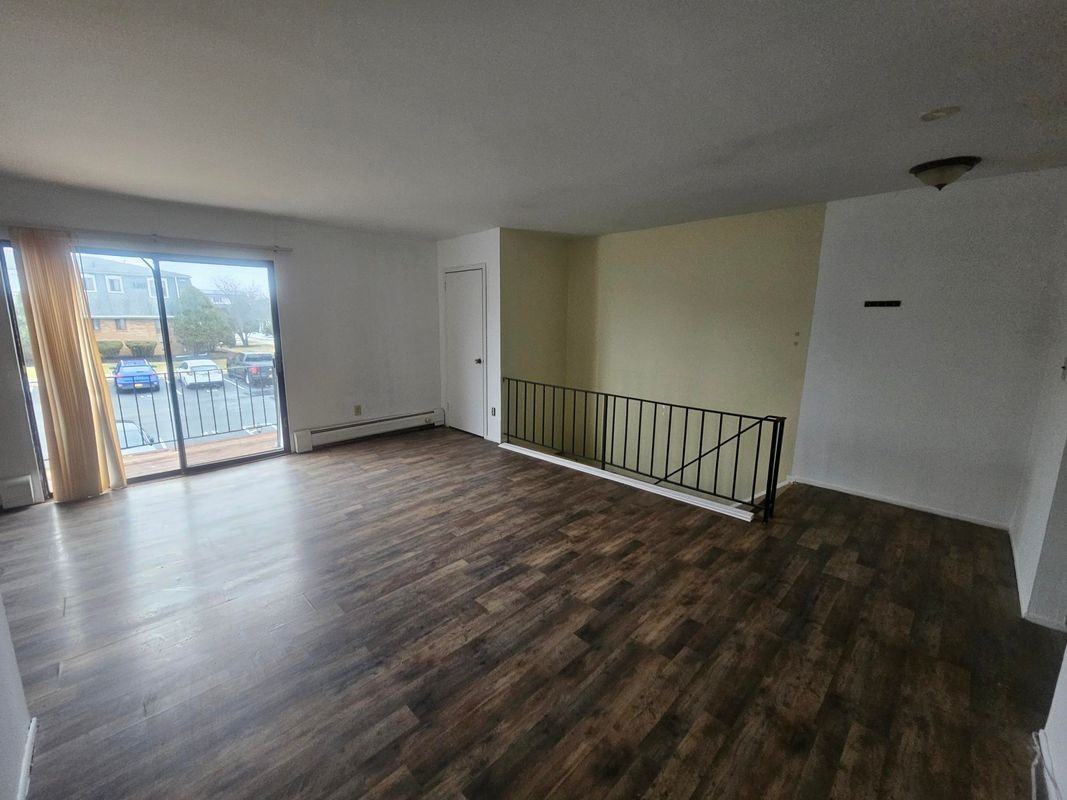 4 Fortune Rd W ##4g - Photo 3 of 9