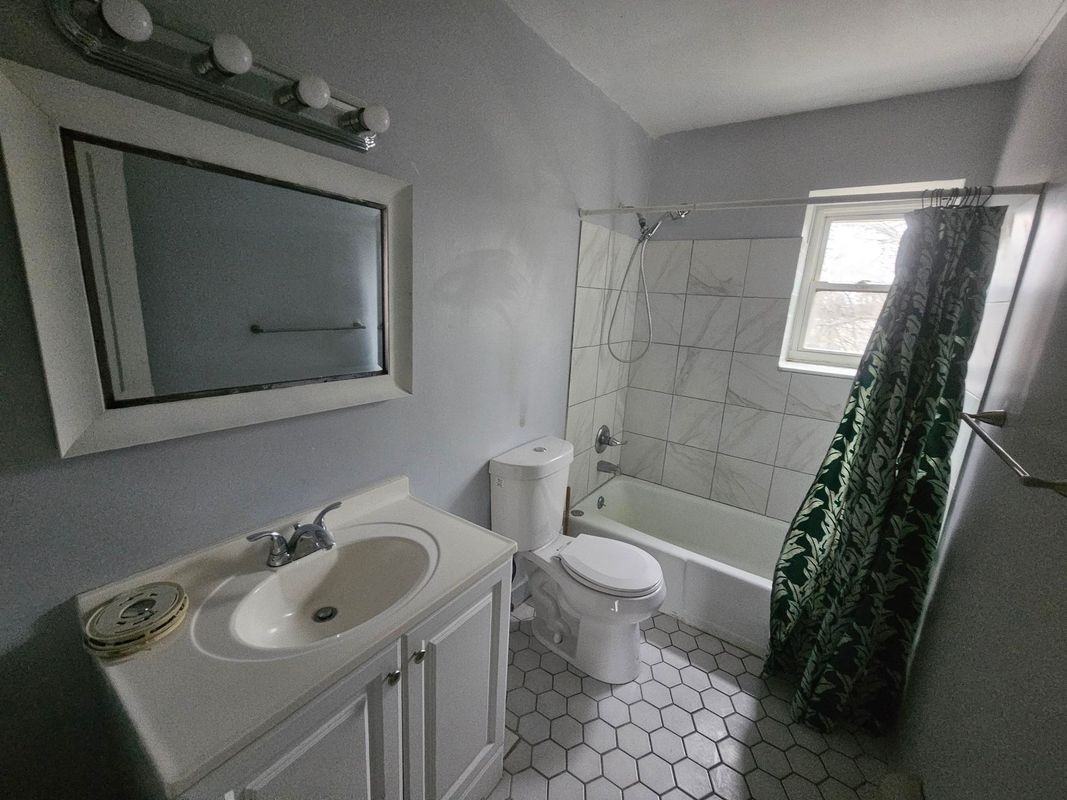 4 Fortune Rd W ##4g - Photo 7 of 9