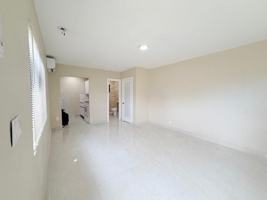 featured image of 53 Ne 16th Pl ##2b