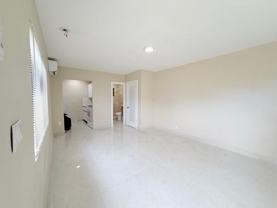 53 Ne 16th Pl ##2b - Photo 1 of 1