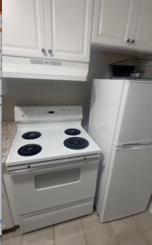 452 Main St #4 - Photo 2 of 8