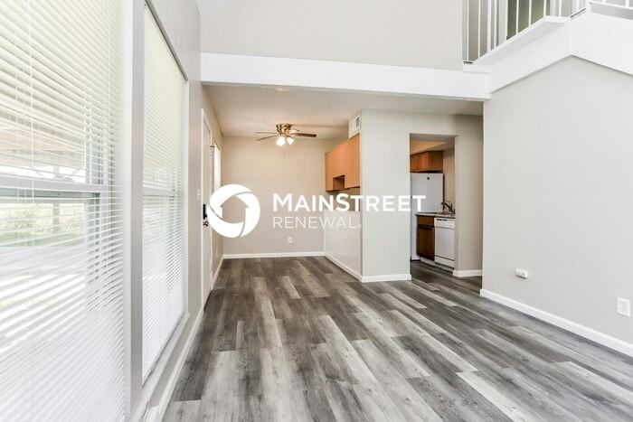 448 Far Hill Dr - Photo 4 of 24