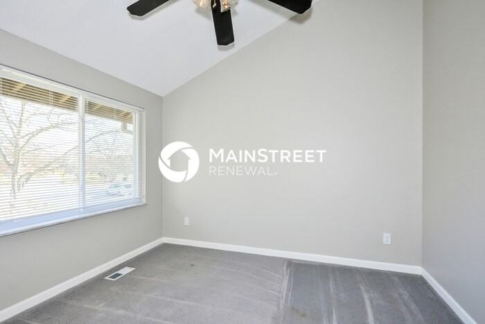 448 Far Hill Dr - Photo 7 of 24