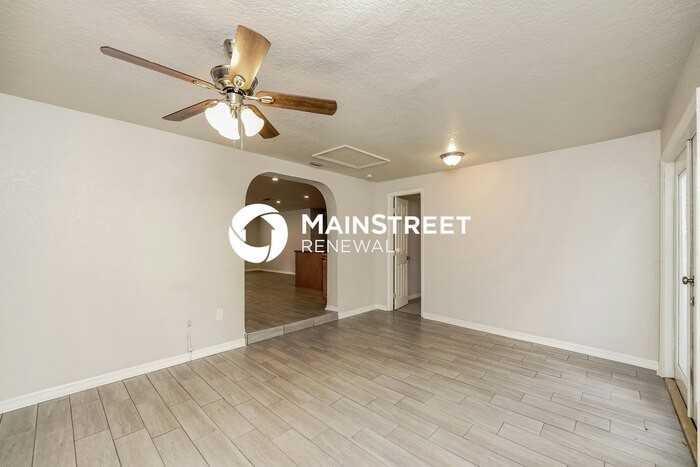 2421 Harvard Rd - Photo 3 of 16