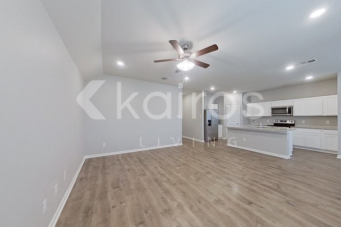 116 Santiago Ct - Photo 5 of 23