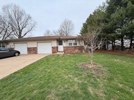 featured image of 223 N 3rd St #1