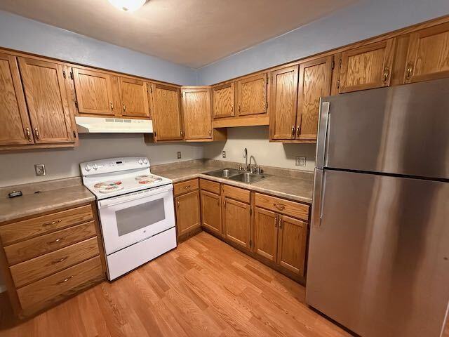 223 N 3rd St #1 - Photo 3 of 9