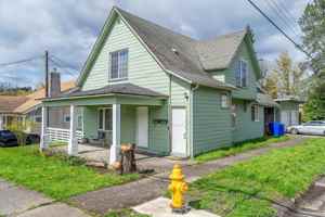 featured image of 307 Columbia St #307