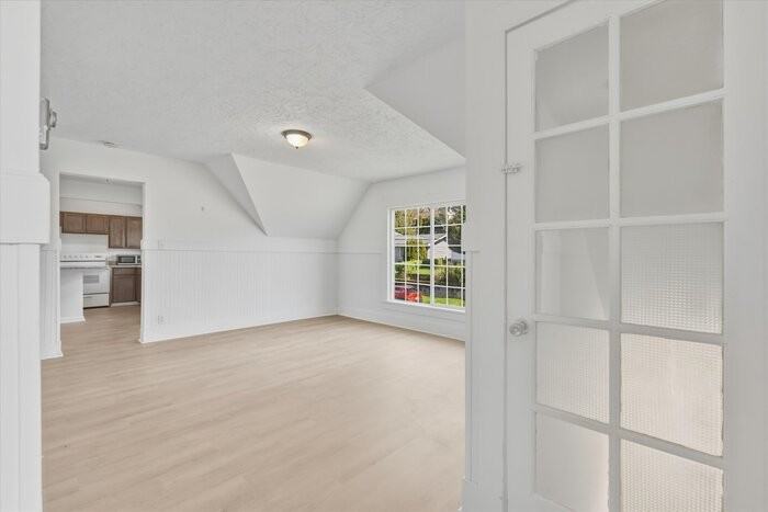 307 Columbia St #307 - Photo 5 of 27