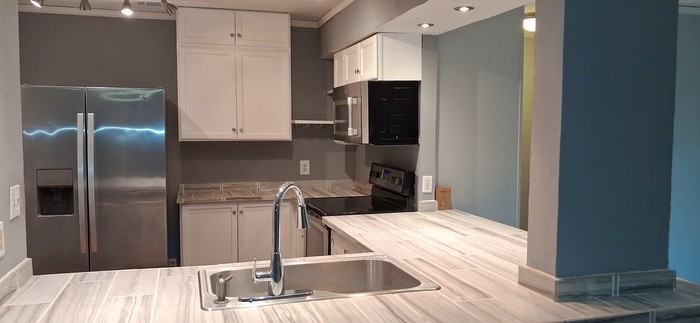 5200 Martel Ave #11J